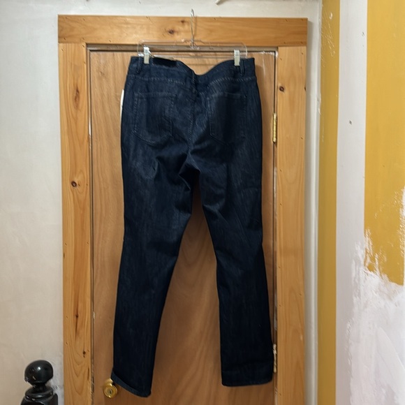 NWT Coldwater Creek Slim Leg Jeans - Picture 2 of 5